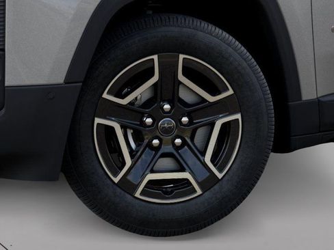 New 2026 Jeep Cherokee Laredo image 8