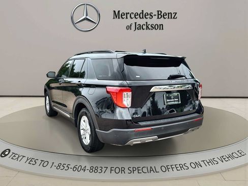 Used 2021 Ford Explorer XLT w/ Equipment Group 202A RWD image 6