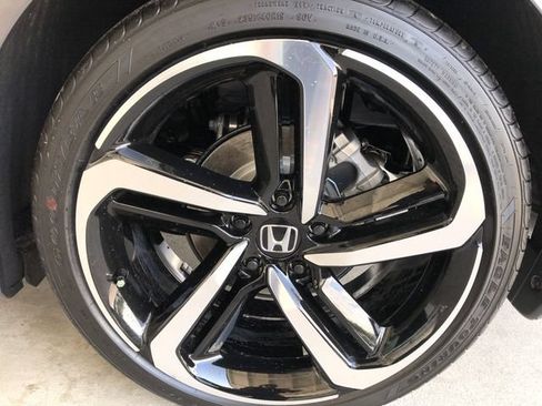 Certified 2019 Honda Accord Sport image 5