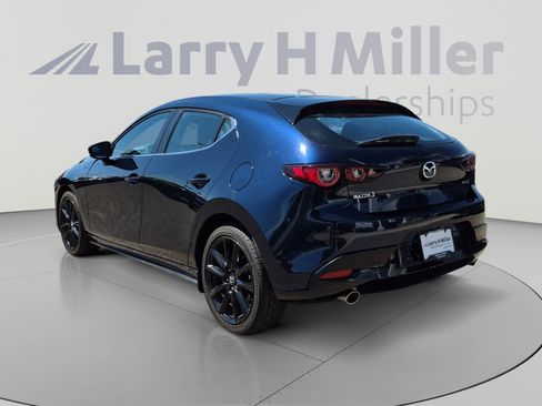 Used 2024 MAZDA MAZDA3 s FWD image 3