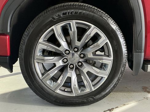 Used 2022 GMC Sierra 1500 Denali w/ Denali Reserve Package image 20