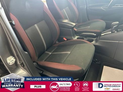 Used 2024 Nissan Versa SR FWD image 24