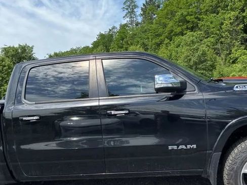 Used 2019 RAM 1500 Laramie AWD/4WD image 13