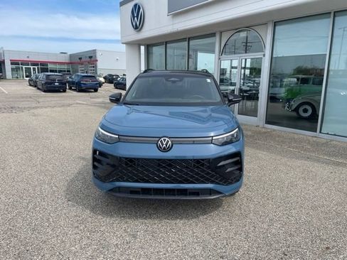 New 2026 Volkswagen Tiguan SE R-Line AWD/4WD image 4