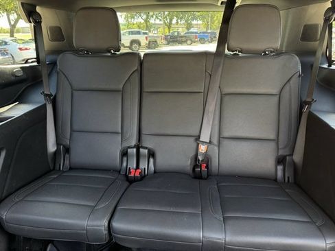 Used 2024 Chevrolet Tahoe Z71 w/ Luxury Package AWD/4WD image 30