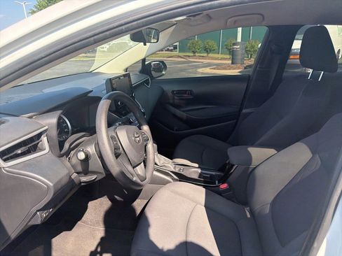 Used 2022 Toyota Corolla LE FWD image 12