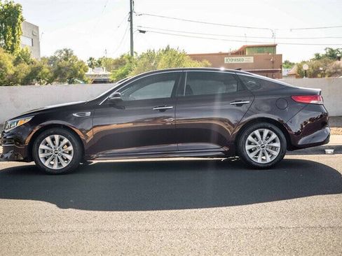 Used 2016 Kia Optima EX FWD image 2