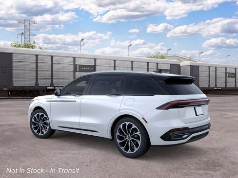 New 2026 Lincoln Nautilus Reserve AWD/4WD image 4