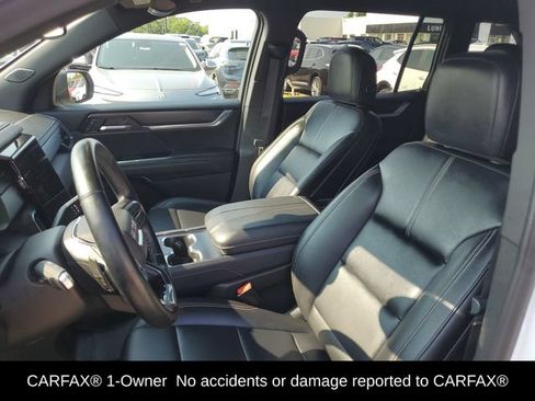 Used 2024 GMC Acadia Elevation AWD/4WD image 7