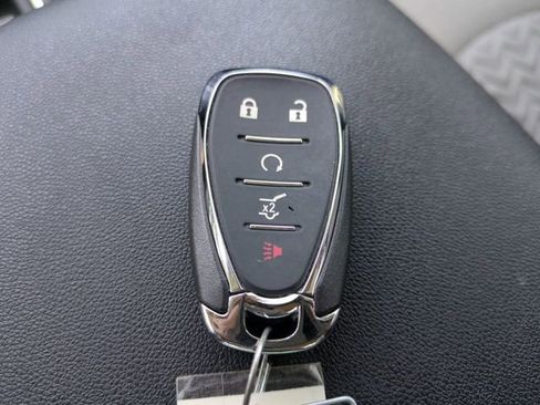 Used 2024 Chevrolet Equinox LT FWD image 36
