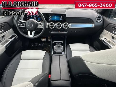 Used 2023 Mercedes-Benz GLB 250 4MATIC image 15