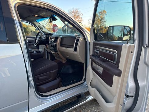 Used 2016 RAM 2500 SLT image 14