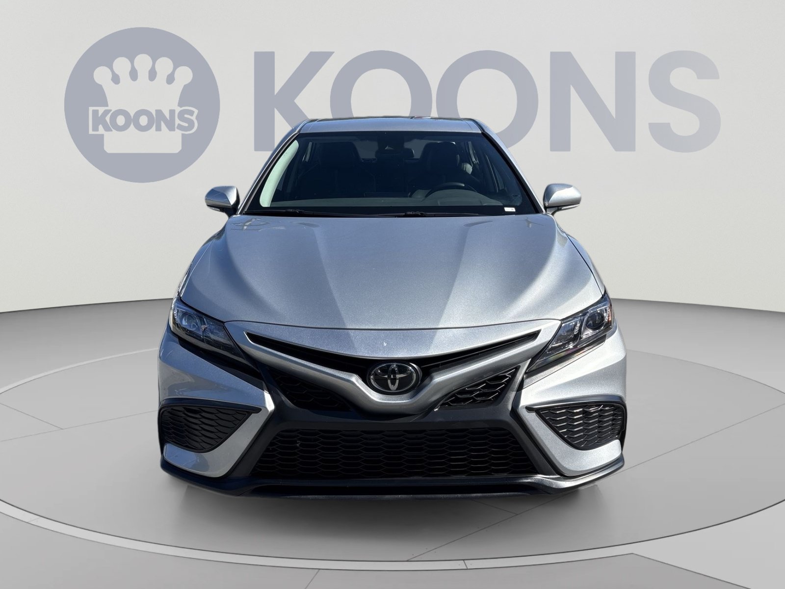 Used 2024 Toyota Camry SE FWD image 11