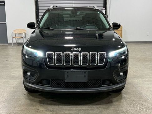 Used 2019 Jeep Cherokee Latitude Plus image 9
