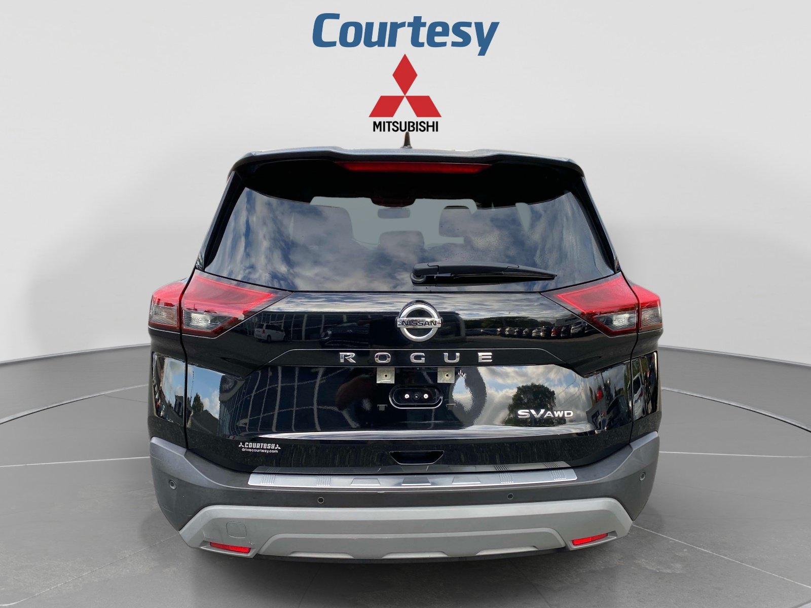 Used 2021 Nissan Rogue SV AWD/4WD image 4