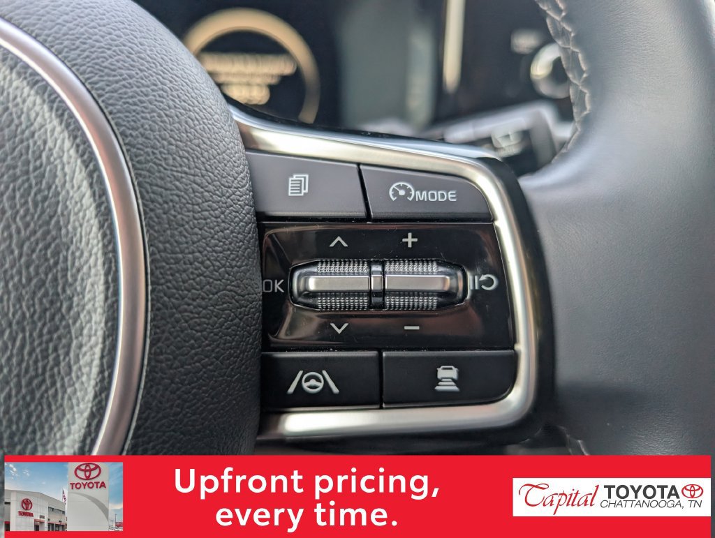 Used 2023 Kia Sorento SX AWD/4WD image 11