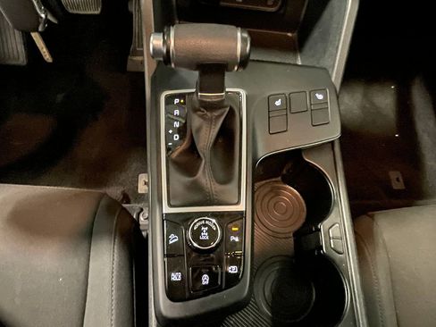 Used 2023 Kia Sportage LX image 29