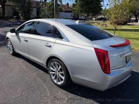 Used 2014 Cadillac XTS Luxury w/ Driver Awareness Package image 3