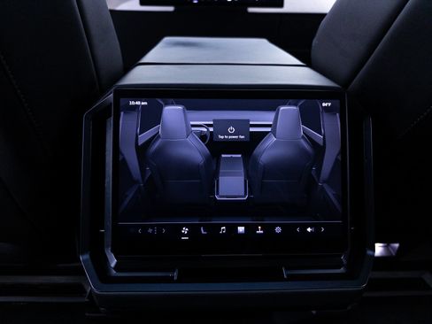 Used 2024 Tesla Cybertruck AWD Crew Cab image 37