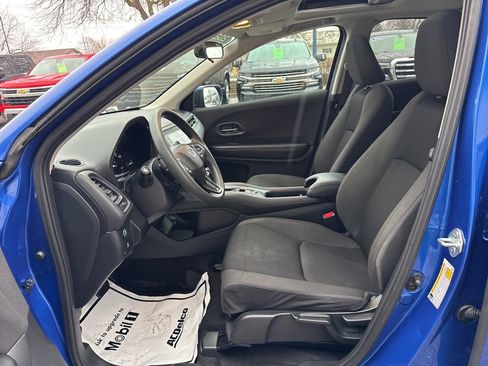 Used 2022 Honda HR-V EX image 12