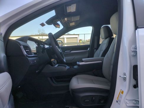 New 2026 GMC Terrain Elevation w/ Elevation Premium Package image 12