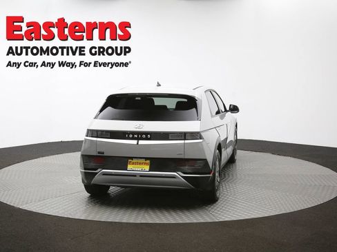 Used 2023 Hyundai Ioniq 5 SE image 35