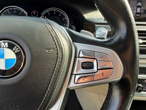 Used 2016 BMW 740i RWD image 19