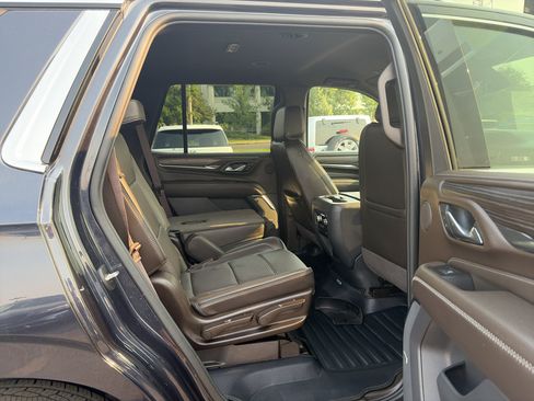 Used 2023 GMC Yukon Denali AWD/4WD image 18