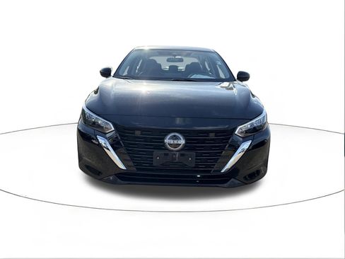 Used 2024 Nissan Sentra SV FWD image 8