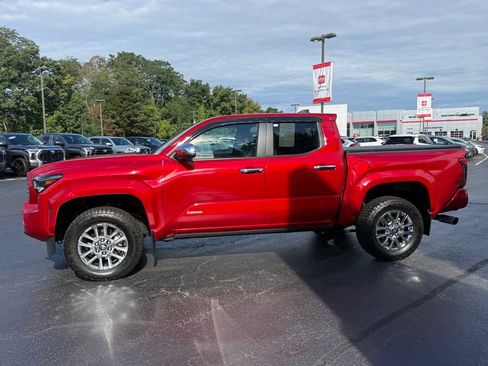 Used 2024 Toyota Tacoma Limited w/ Limited Package (LT) AWD/4WD image 3