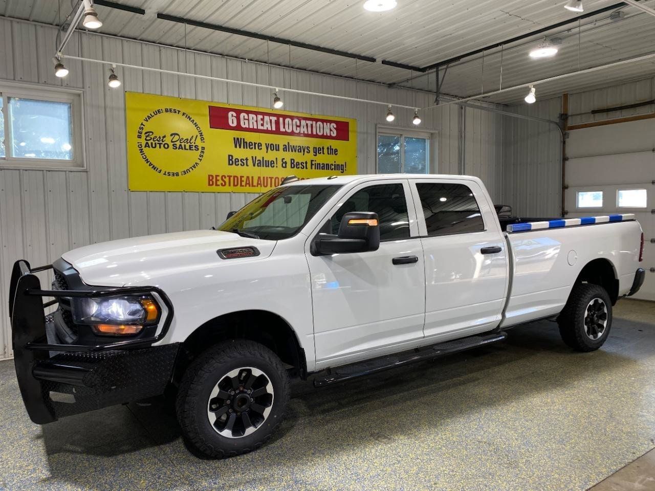 Used 2023 RAM 2500 Tradesman AWD/4WD image 1