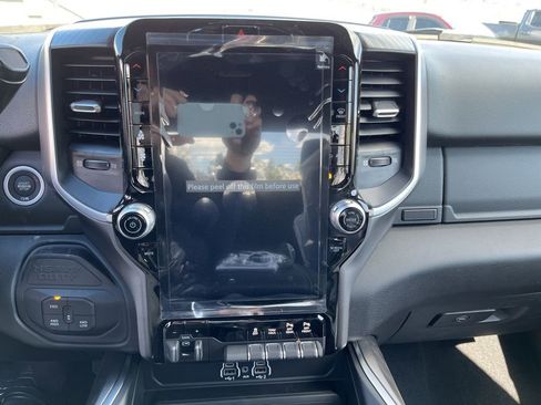 New 2026 RAM 2500 Big Horn AWD/4WD image 12