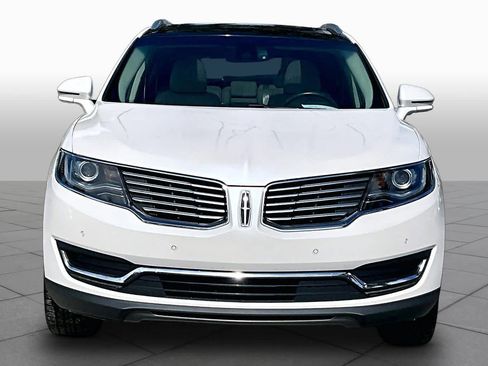 Used 2017 Lincoln MKX Reserve w/ Driver Assistance Package FWD image 7