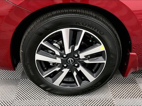 New 2025 Nissan Versa SV w/ Trunk Package image 12