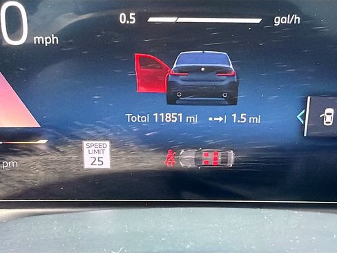 Used 2025 BMW 330i Sedan image 41