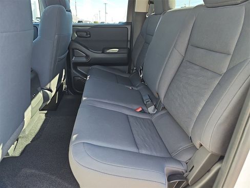 Used 2024 Nissan Frontier S image 13