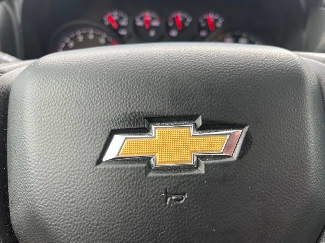 Used 2025 Chevrolet Silverado 1500 Custom RWD image 26