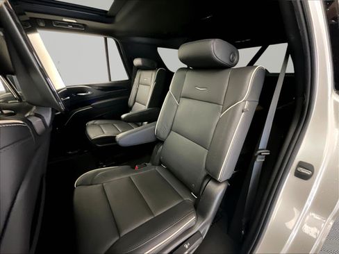 Used 2021 Cadillac Escalade Sport AWD/4WD image 22
