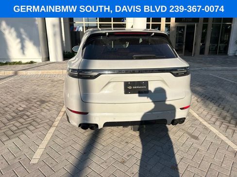 Used 2022 Porsche Cayenne GTS AWD/4WD image 13