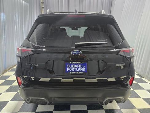 Certified 2025 Subaru Forester Limited w/ Popular Package AWD/4WD image 5