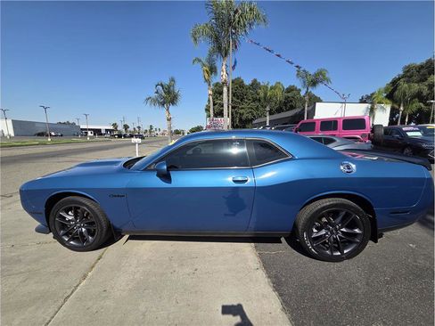 Used 2021 Dodge Challenger GT w/ Blacktop Package AWD/4WD image 8