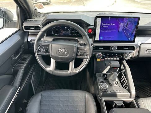 Used 2025 Toyota 4Runner TRD Off-Road Premium image 11