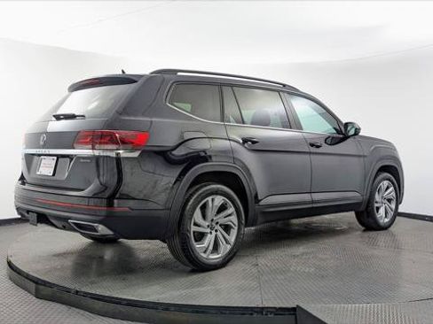 Used 2023 Volkswagen Atlas SE AWD/4WD image 7