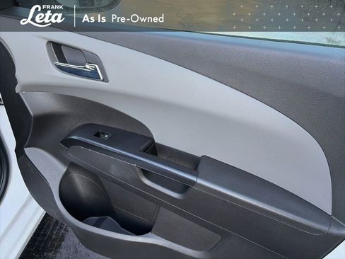 Used 2020 Chevrolet Sonic LT w/ Convenience Package image 32