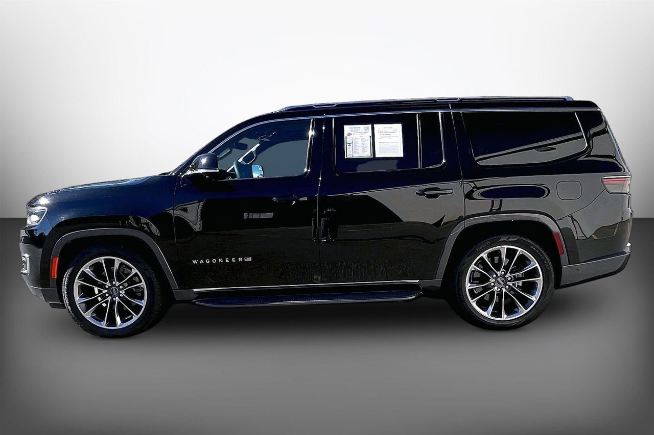 Used 2022 Jeep Wagoneer Series II w/ Convenience Group I AWD/4WD image 5