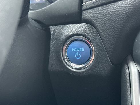 Used 2021 Toyota RAV4 Limited image 25