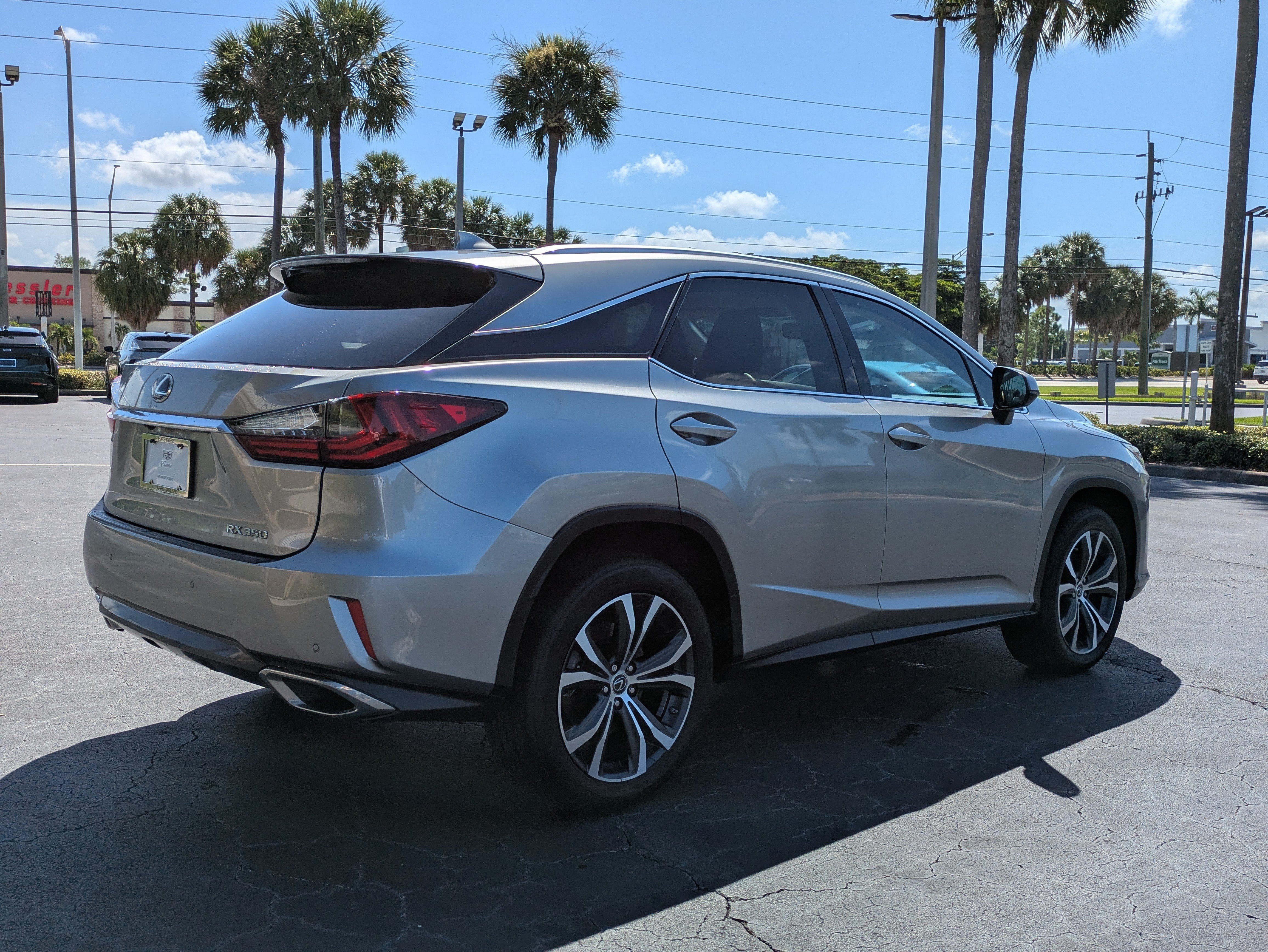 Used 2018 Lexus RX 350 FWD w/ Premium Package image 6