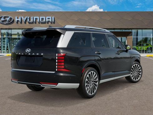 New 2026 Hyundai Palisade Calligraphy FWD image 4
