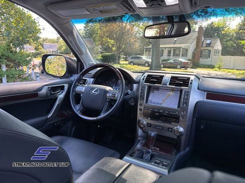 Used 2019 Lexus GX 460 image 21
