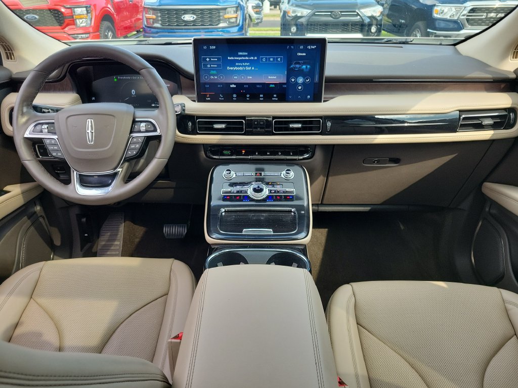 Certified 2023 Lincoln Nautilus Reserve AWD/4WD image 13